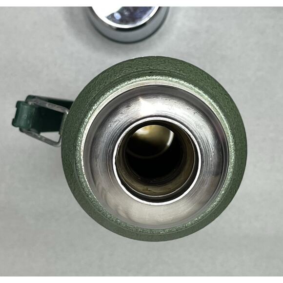 Vintage Stanley Aladdin Green Thermos 1 Qt Model A944DH w/ Cup & Stopper USA - Picture 9 of 11